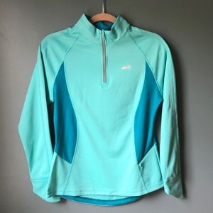 Avia Light Weight Pullover Size M
